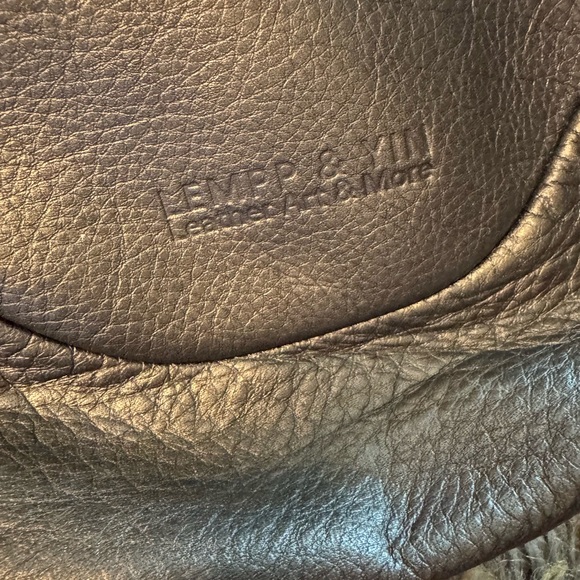Lempp & Yin Made in USA Buttery Leather Crossbody - Picture 2 of 6